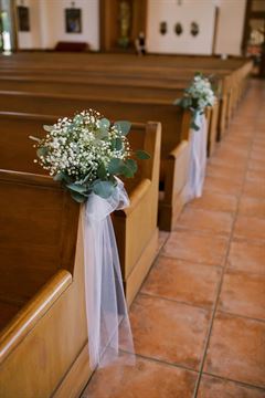 Pew Bows - Baby's Breath 